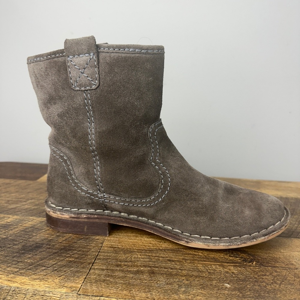 Clarks Womens 7.5 Lambs Wool Fur Brown Suede Lined Western Ankle Boots 26109956